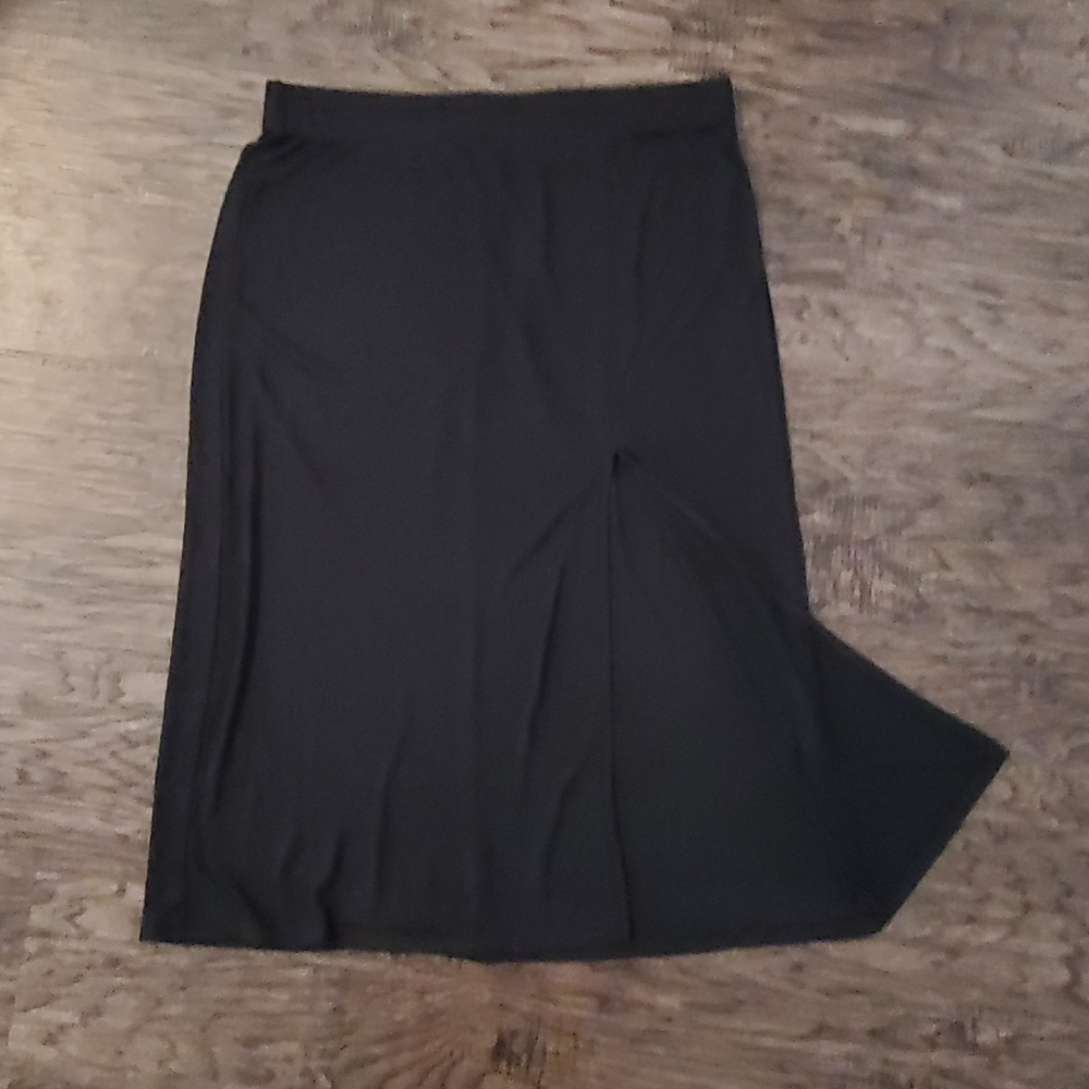 Black midi skirt with slit,  NWT